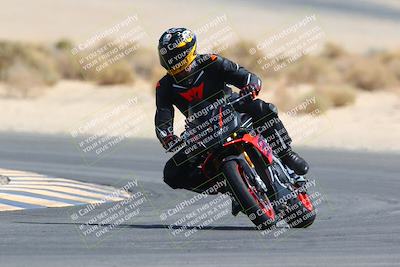 media/Mar-28-2022-Superbike Trackdays (Mon) [[b8603d0f67]]/Open Track Time/Turn 16/